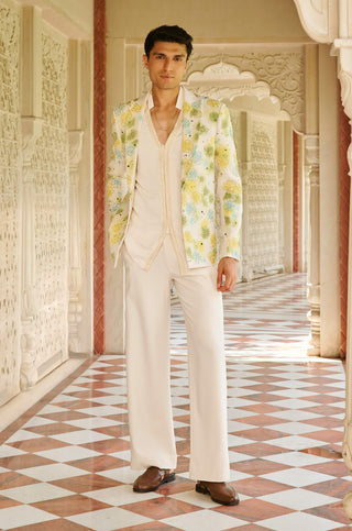 Dilkash off-white jacket and kurta set