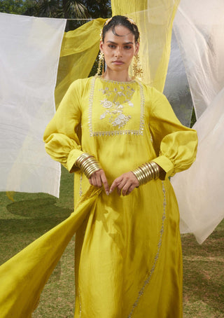 Paulmi & Harsh-Lime Green Chiniya Kurta Set-INDIASPOPUP.COM