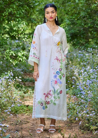 Malibu Straight Off-White Kaftan by Pozruh, available on Indiaspopup.com