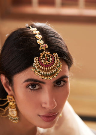 Sarvani Red And Green Tika by Preeti Mohan available on Indiaspopup.com