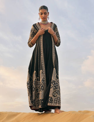 Punit Balana Black Rani Sa Anarkali And Jacket available on indiaspopup