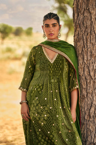Punit Balana Kaccha Aam Alia Choga Set available on indiaspopup