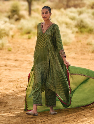 Punit Balana Kaccha Aam Kaftaan Kurta Set available on indiaspopup