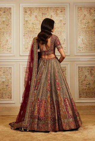 Qamra multi lehenga set