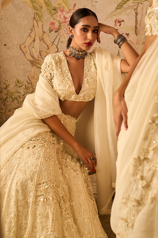 Ridhi Mehra-Dream Ivory Embroidered Lehenga Set-INDIASPOPUP.COM
