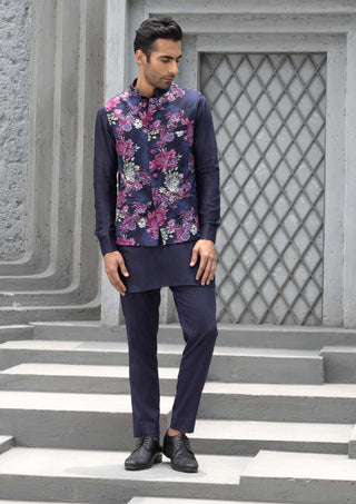 Chhavvi Aggarwal Men-Navy Blue Kurta And Bundi Set-INDIASPOPUP.COM