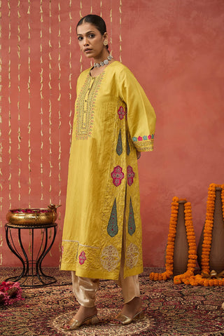 Yellow Pragaya Embroidered Silk Kali Kurta Set by Shivani Bhargava available on Indiaspopup.com