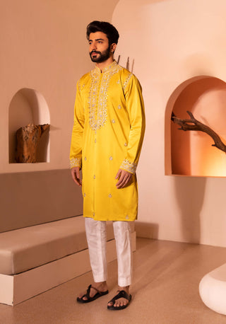 Shreyansh Designs-Yellow Aain Kurta And Pants-INDIASPOPUP.COM