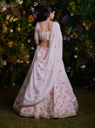 Ivory Block Printed Lehenga Set by Shyam Narayan Prasad, available on Indiaspopup.com