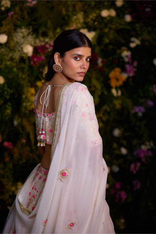 Ivory Block Printed Lehenga Set by Shyam Narayan Prasad, available on Indiaspopup.com