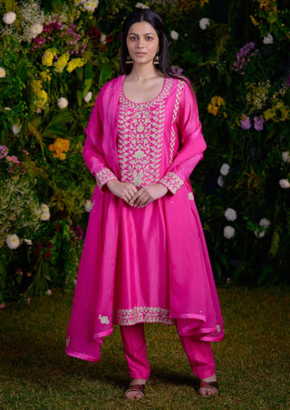 Fuschia Pink Embroidered Kurta Set by Shyam Narayan Prasad, available on Indiaspopup.com