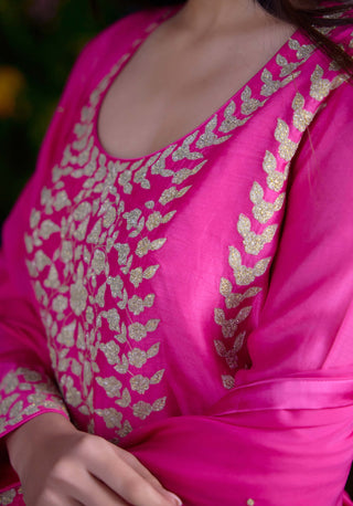 Fuschia Pink Embroidered Kurta Set by Shyam Narayan Prasad, available on Indiaspopup.com