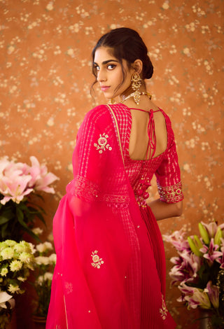 Scarlet Red Maroon Kurta Sharara Set by Shyam Narayan Prasad available on Indiaspopup.com