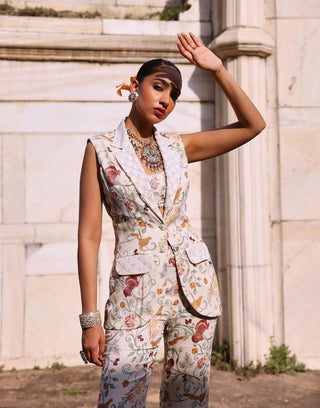 Tishya Printed Jacket And Pant Set by Seema Thukral available on Indiaspopup.com