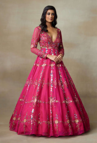 Starling queen pink gown