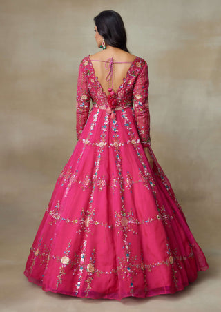 Starling queen pink gown