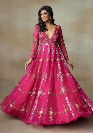Starling queen pink gown