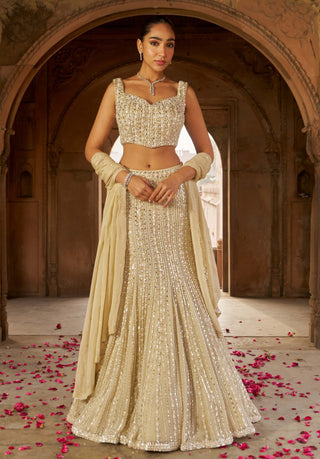 Golden Jashna-E-Dill Lehenga Set by Nidhika Shekhar available on Indiaspopup.com
