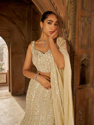 Golden Jashna-E-Dill Lehenga Set by Nidhika Shekhar available on Indiaspopup.com