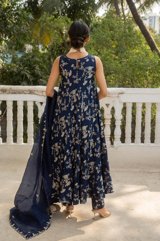 Blue Jaal Pattern Kurta Set by Paulmi & Harsh available on Indiaspopup.com