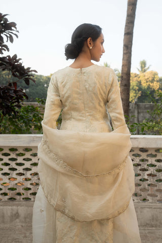 Ivory Jaal Pattern Kurta Set by Paulmi & Harsh available on Indiaspopup.com