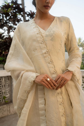 Ivory Jaal Pattern Kurta Set by Paulmi & Harsh available on Indiaspopup.com