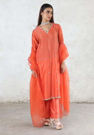 Laalima vermilion embroidered kurta set