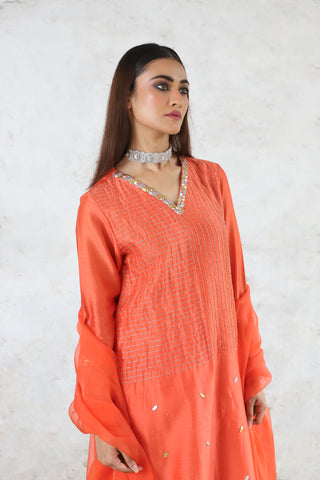 Laalima vermilion embroidered kurta set