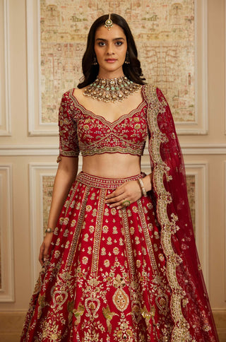 Zinah red lehenga set