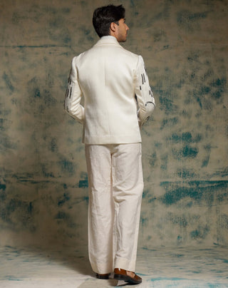 Tusk nandi embroidered blazer set