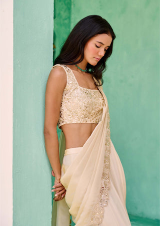 Ivory ziya pre-drape sari and blouse