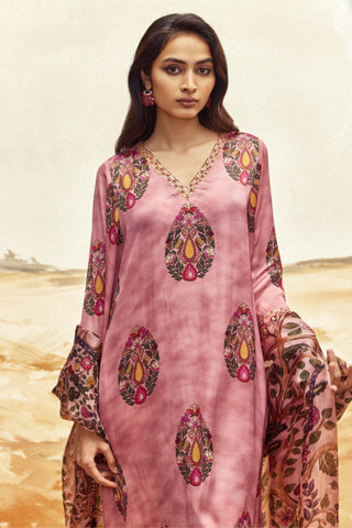 Dusky Pink Kaftan Kurta Set by Punit Balana available on Indiaspopup.com