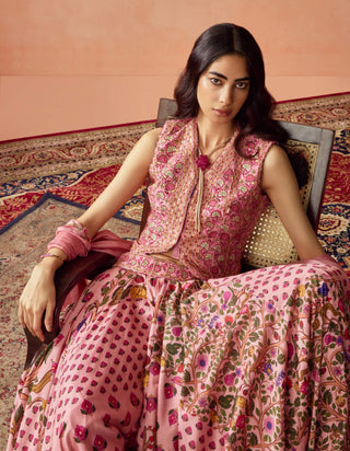 Johari Dusky Pink Lehenga Set by Punit Balana available on Indiaspopup.com