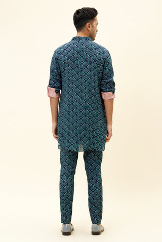 Sva By Sonam And Paras Modi Men-Blue Feather Print Kurta With Pants-INDIASPOPUP.COM