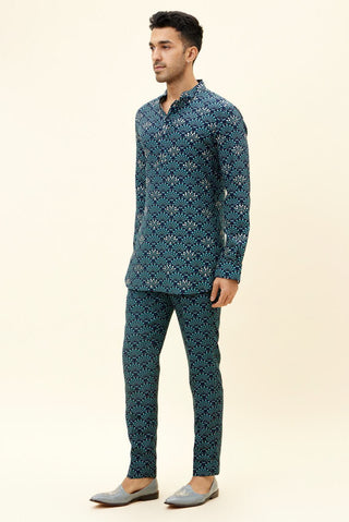 Sva By Sonam And Paras Modi Men-Blue Feather Print Kurta With Pants-INDIASPOPUP.COM
