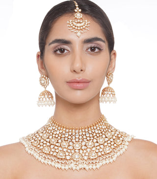 Preeti Mohan-White Kundan Bridal Necklace Set-INDIASPOPUP.COM