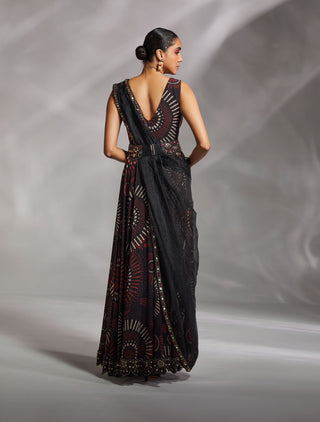 Divya Aggarwal-Adaoma Green Embellished Anarkali Gown Set-INDIASPOPUP.COM