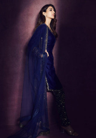 Navy Blue Velvet Kurta With Trousers