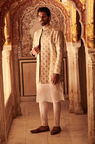 Itrh-Off-White Bandhgala Kurta Set-INDIASPOPUP.COM