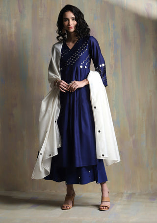 Charkhee-Sapphire Blue And White Kurta Set-INDIASPOPUP.COM
