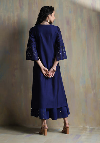 Charkhee-Sapphire Blue And White Kurta Set-INDIASPOPUP.COM