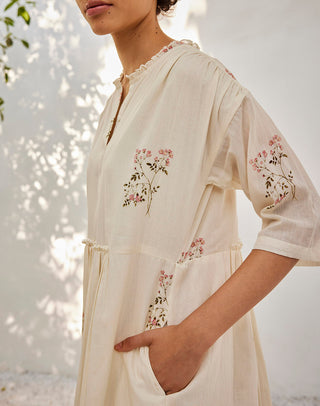 Kharakapas-Off-White Mul-Cotton Dress-INDIASPOPUP.COM