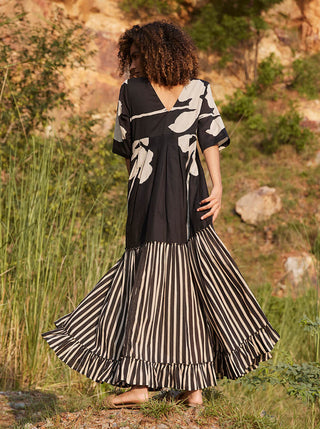 Kharakapas-Black White Maxi Dress-INDIASPOPUP.COM