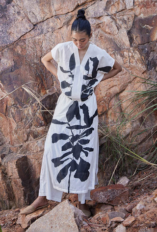 Kharakapas-Black White Kimono Top-INDIASPOPUP.COM