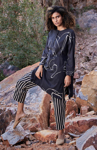 Kharakapas-Black Floral Printed Tunic With Trouser-INDIASPOPUP.COM