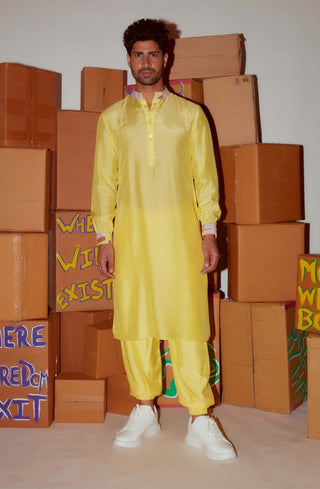 Nirmooha Men-Yellow Kurta With Jogger Pants-INDIASPOPUP.COM