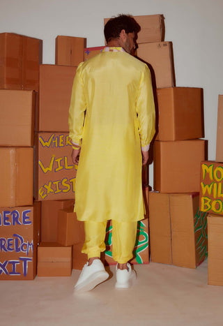 Nirmooha Men-Yellow Kurta With Jogger Pants-INDIASPOPUP.COM