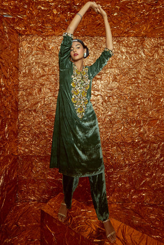 Nirmooha-Green Velvet Emboriederd Kurta With Pant-INDIASPOPUP.COM