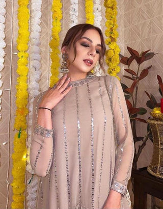 Beige Linear Tier Dhoti And Kurta