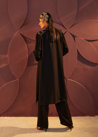 Parul And Preyanka-Black Trench Coat And Pant Set-INDIASPOPUP.COM